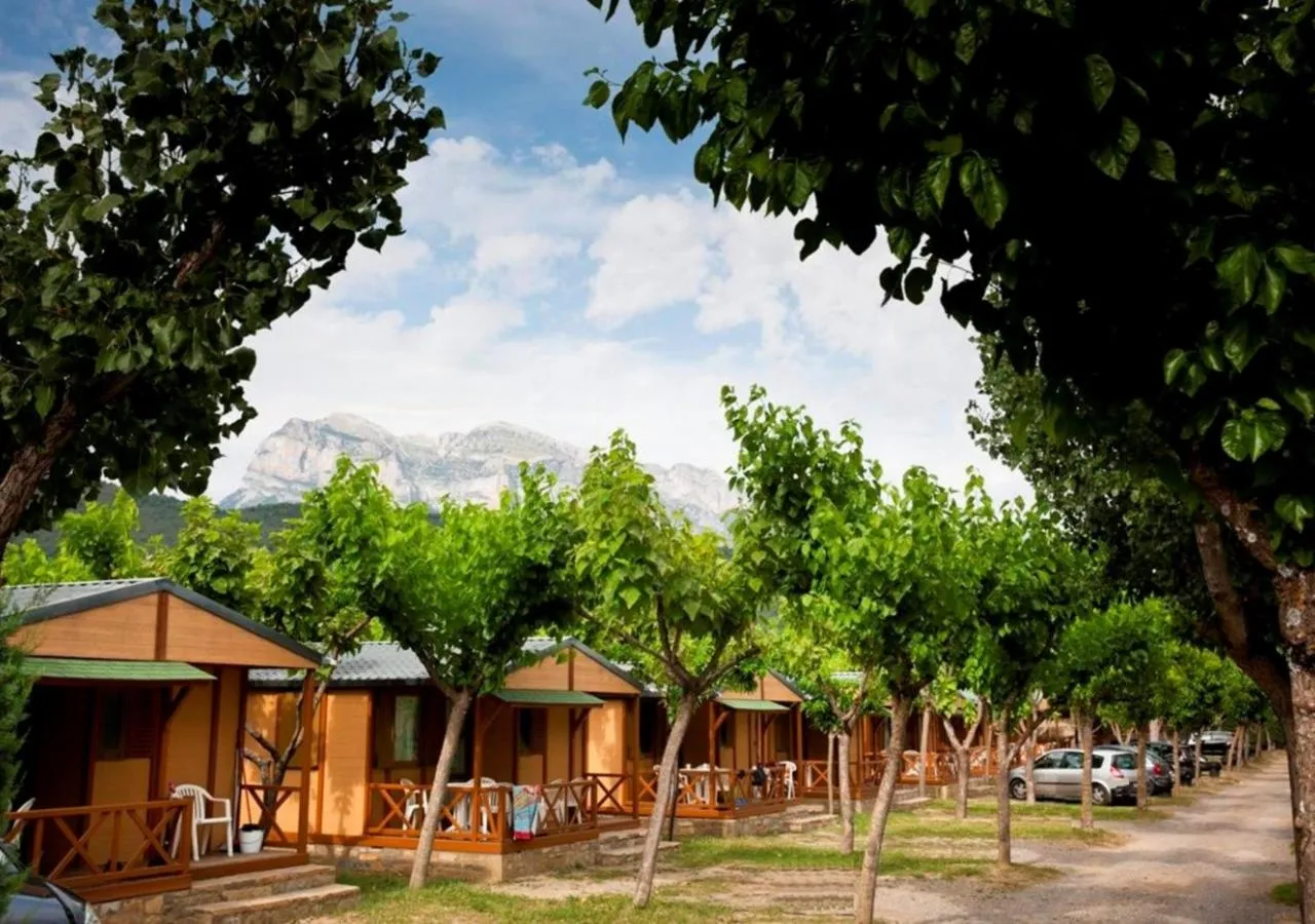 Camping peña montañesa bungalows-4384